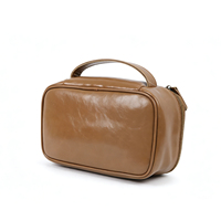 Sacs cosmétiques pour femmes en cuir véritable de luxe avec logo personnalisé, sac à main pour le maquillage, pour les voyages quotidiens, organisateur de produits de beauté et de rouge à lèvres