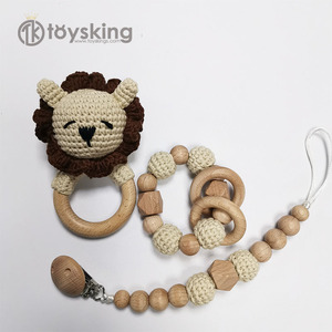 TK <span class=keywords><strong>Amigurumi</strong></span>, anillo de madera de haya hecho a mano de ganchillo, mordedores divertidos con animales, sonajero, León, regalos para bebés recién nacidos - Product Image 5