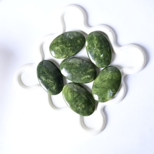 Coraos de Jade Verde Natural al por Mayor, Coraos de Cristal de Jade Verde Pulido para Manualidades Decorativas - Product Image 6