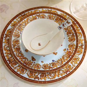 Vajilla de Porcelana Fina de Lujo Europea de 58 Piezas, Estilo Inglés con Diseño de Rosas Británicas, Apta para Uso en el Hogar y Restaurantes - Product Image 6