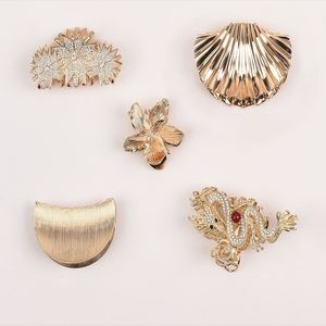 Elegant High Quality 11cm Large Gold Metal <b>Hair</b> <b>Claw</b> <b>Clips</b> Korean-Style Accessories for Women Wholesale - Product Image 2