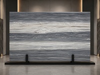 Dalles de marbre bleu Palissandro de luxe polies d'Italie pour murs décoratifs, comptoirs, dessus de meubles de salle de bain, revêtements de sol d'escalier.