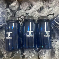 Bouteille d'eau en plastique PS de 600 ml avec poignée, design à large ouverture pour les sports de plein air et la salle de sport, bouteilles d'eau à large ouverture