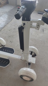 Nouveauté Chariot de golf pliable à <span class=keywords><strong>4</strong></span> <span class=keywords><strong>roues</strong></span> en aluminium Scooter électrique 2000W Chariot électrique Batterie au lithium Fonction de poussée 150 kg - Product Image 6