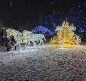 Horse Carriage Silhouette <b>Light</b> - Battery <b>Timer</b> Cluster <b>Light</b> with Rope & Neon Effects - Product Image 1