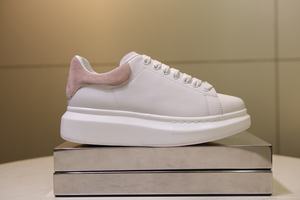 Zapatos deportivos de estilo clásico de marca de lujo con alta amortiguación, estilo retro casual, versátiles y adecuados para skateboarding. - Product Image 3