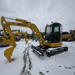 Mini excavadora Komatsu 40 usada de 4 toneladas con motor original de alta calidad - Product Image 1