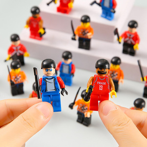 Tendance 2026 : Figurines de ville à construire – Policiers, soldats, joueurs de basketball – Modèles de personnages DIY en briques, jouets en plastique - Product Image 2