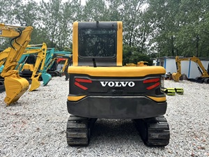 Excavatrice compacte Volvo EC55 d'occasion de haute qualité |   Fabriqué en Suède |   Hydraulique 5 tonnes |   Prêt à être expédié - Product Image 4
