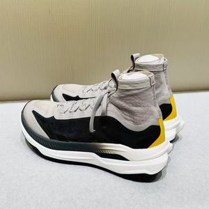 รองเท้ากีฬาผู้ชายหลากสีพรีเมียม แบบหุ้มข้อสูง กันลื่น สวมใส่สบาย ระบายอากาศได้ดี เหมาะสำหรับกิจกรรมกลางแจ้ง - Product Image 2