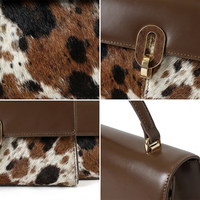 Tas Makeup Kulit Sapi Wanita, Kotak Kosmetik Kulit, Organizer Perlengkapan Mandi untuk Perjalanan, Pouch Vanity Motif Sapi Barat