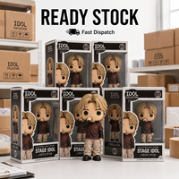 Figurine de collection en vinyle de star Kpop tendance, idole de scène, personnalisable avec plusieurs tenues, hauts et pantalons assortis, couleur personnalisable, boîte à fenêtre