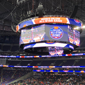 <span class=keywords><strong>LINO</strong></span> P8mm Outdoor Waterproof Colorful High Refresh Rate Advertising Football Stadium Perimeter LED Screen Display - Product Image 1