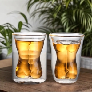 Ragazza carina ragazzo forte doppia parete vuoto ad alta <span class=keywords><strong>temperatura</strong></span> resistente isolamento termico ad alta borosilicato boccale di birra - Product Image 3