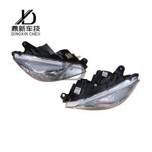 Faros Delanteros Originales de Fábrica Izquierdo y Derecho para <span class=keywords><strong>Mercedes</strong></span>-Benz <span class=keywords><strong>Clase</strong></span> <span class=keywords><strong>C</strong></span> W204 C204 2007-2011, <span class=keywords><strong>Clase</strong></span> <span class=keywords><strong>C</strong></span> C180 C200 C250 C63 - Product Image 4