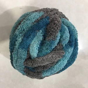 Cynthia <b>100</b>% <b>Polyester</b> Chunky Chenille <b>Yarn</b> 2cm for Arm Knitting - Product Image 4