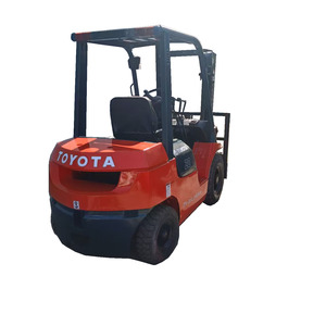 Chariot élévateur d'occasion Toyota FD20 2T Diesel, capacité de 2 tonnes, poids de 4500 kg, 0-2000 heures d'utilisation, d'origine japonaise, Hefei, en vente - Product Image 1