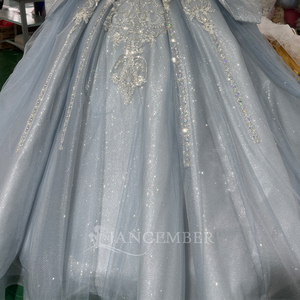 Robe de bal de Quinceañera Mc046 bleu glacé scintillant avec appliques, manches courtes, péplum, en tulle pailleté, pour soirée formelle - Product Image 6