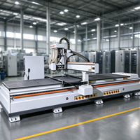 Machine de découpe CNC 1325 professionnelle pour la production de meubles, avec changement automatique d'outil, lame de scie et chargement automatique pour la gravure sur bois