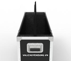 Estuche de Transporte Resistente para TV con Marco de Aluminio, a Prueba de Golpes, con Ruedas e Inserto de Espuma para Protección de Pantallas LED - Product Image 2