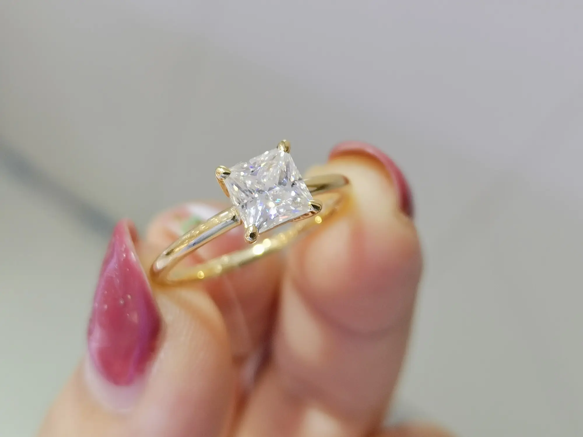 Custom 18k Solid Yellow Gold 1CT Princess Cut D Color VVS Moissanite Engagement Ring Solitaire Ring