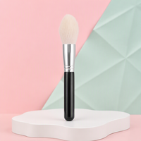 Pinceau à poudre de luxe avec logo personnalisé, poils synthétiques doux blancs, pinceau de maquillage pour le visage, blush, highlighter