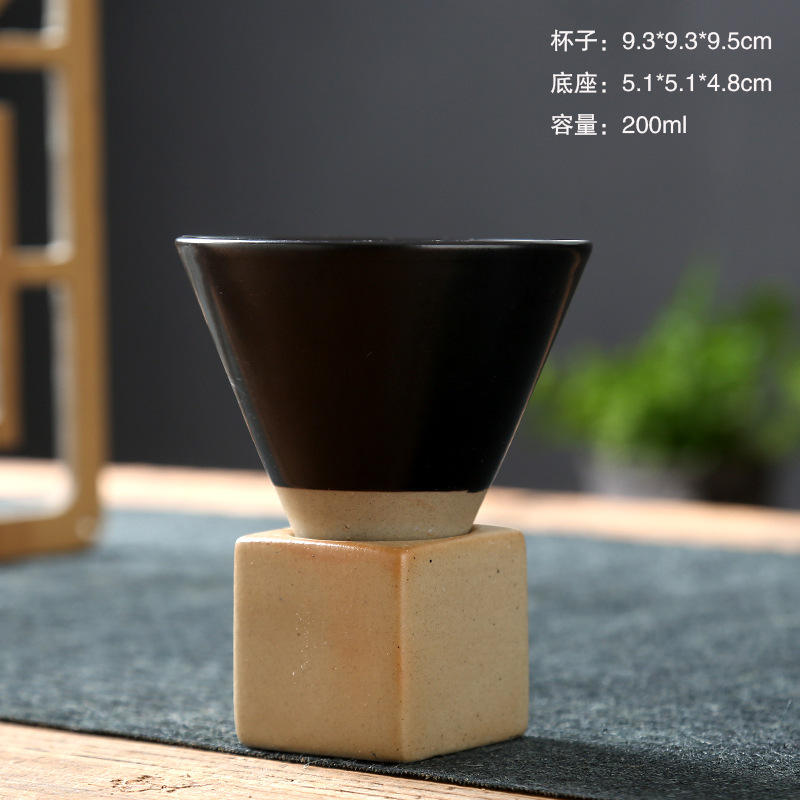 Noir-entonnoir tasse à café