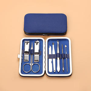 Ensemble de manucure de luxe en acier inoxydable, ensemble de coupe-ongles 8 pièces, ciseaux professionnels pour le soin des ongles - Product Image 1