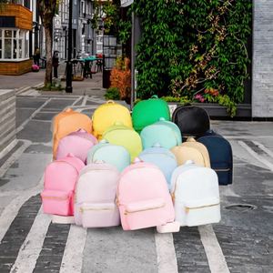 Lote de 2 mochilas de viaje tamaño cabina impermeables para portátil de 14 pulgadas estilo femenino - Product Image 3