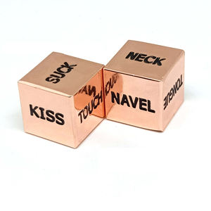 Juego Romántico para Parejas, 2 Piezas, Dados con Recubrimiento de Zinc, Regalo para una Cita Romántica de San Valentín para Él y Ella - Product Image 6