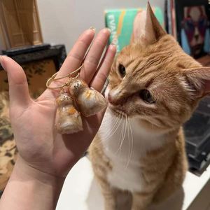 Porte-clés en cuir en forme de chat pour poils d'animaux, cadeau commémoratif pour animaux de compagnie, porte-clés fait main pour collectionner les poils de chat et de chiot - Product Image 6