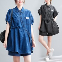 Nouvel ensemble décontracté d'été 2026 en jean pour femme : chemise et short, coupe asymétrique, délavé moyen, deux pièces, grande taille, style tunique ample