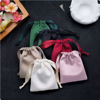 Sacs à cordon personnalisés en satin imprimés sérigraphiés pour accessoires de rangement cadeaux, impression de logo, emballage, sac anti-poussière doux pour perruques et cheveux
