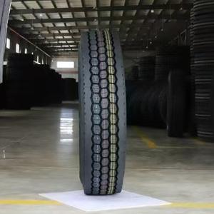 Pneus de camion commerciaux neufs en gros 295/75R22.5 11R22.5 approuvés par le DOT américain, pneus toutes saisons sans chambre à air <span class=keywords><strong>pour</strong></span> semi-remorques, garantie 3 ans - Product Image 1