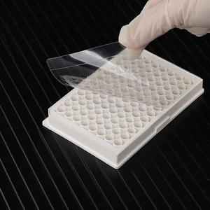 Película de Sellado PCR Fluorescente Cuantitativa UV para Placas de 96 Pocillos Profundos, Material PP Transparente para Uso en Experimentos Científicos - Product Image 1