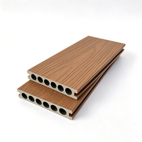 Plancher en WPC pour stand de marché fermier, surface striée antidérapante, revêtement de sol extérieur en WPC