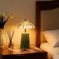 Nouvelle Lampe LED sans Fil Moderne et Élégante en Forme de Fleur, Décorative de Bureau, Ambiance Romantique, Intensité Réglable, pour Chambre, Hôtel, Armoire, Veilleuse