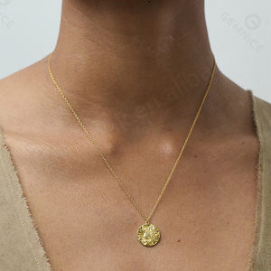 Collier pendentif marguerite sculpté en argent 925 plaqué or 18 carats, best-seller Gemnel 2025 - Product Image 2