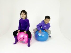 <span class=keywords><strong>Pelota</strong></span> hinchable de PVC, juguete de <span class=keywords><strong>pelota</strong></span> de salto para bebé con asa - Product Image 4