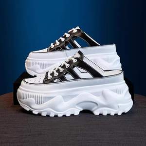 Zapatillas deportivas de mujer con suela gruesa y banda para la cabeza, transpirables, antideslizantes, que aumentan la altura, ideales para primavera y verano, estilo casual y a la moda. - Product Image 2