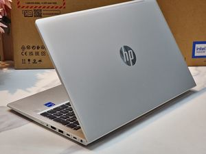 Ordinateur portable HPE ProBook 450G9/G10/ 460G11 16 pouces, processeur Core Ultra 7 155H - 16 Go - 1 To SSD - Clip 1920 x 1200 W11 - Product Image 4