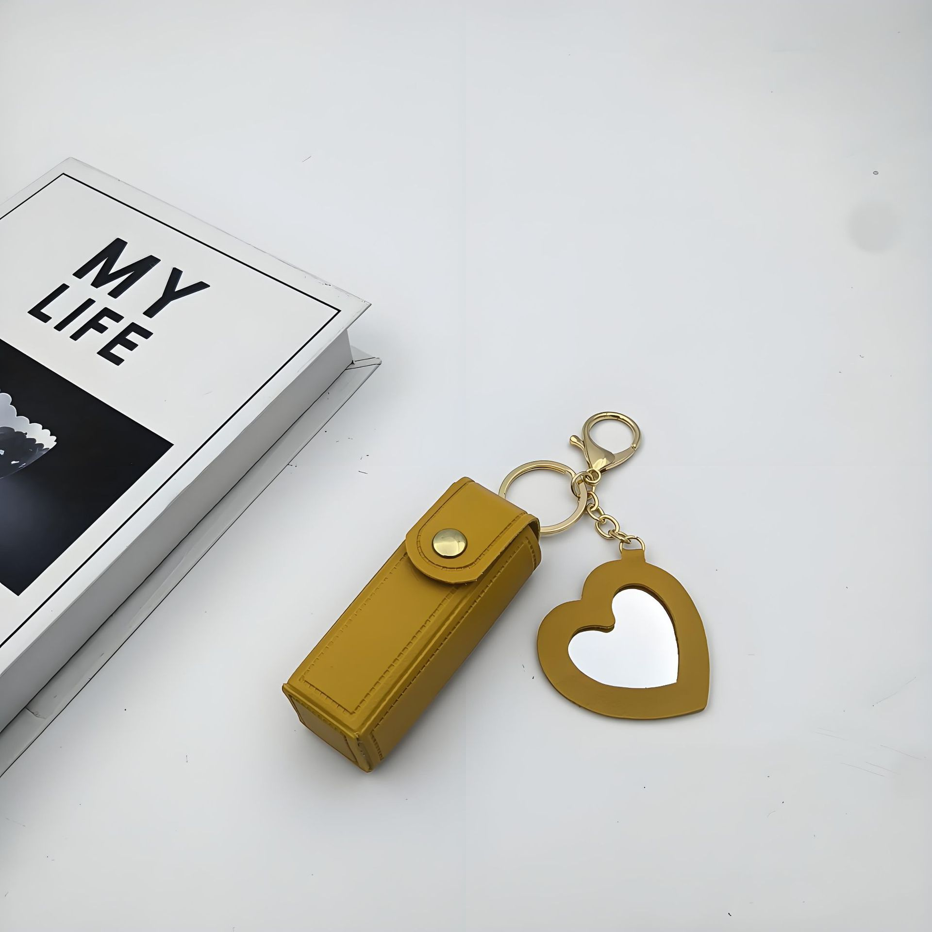 สีเหลือง