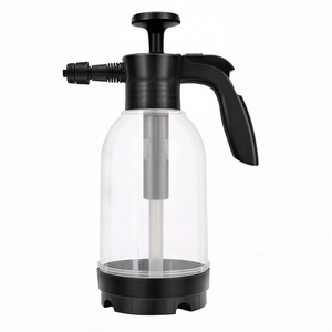 Pulvérisateur de mousse manuel ILOT 2L pour voiture, canon à mousse pour tuyau d'arrosage avec jet en éventail pour lavage et arrosage des plantes - Product Image 1