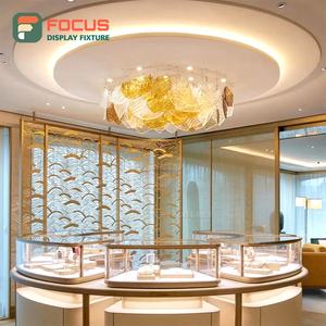 Vitrina de Exhibición de Joyería de Madera con Iluminación LED de Alta Gama, Diseño Interior Moderno y Lujoso para Tienda de Joyería - Product Image 5