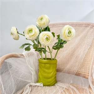 LUYI - Ranúnculos Artificiales de Lujo con Tacto Realista de 50 cm (19.5 Pulgadas), Tallos de Flores de Ranúnculo Blancas de Seda para Bodas - Product Image 4