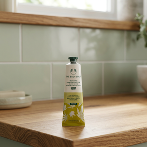 BODY SHOP Protector de Manos Nutritivo a Base de Hierbas y Cáñamo, Crema Hidratante Vegana y Libre de Crueldad Animal, Desinfectante de Manos, Suministro OEM - Product Image 3