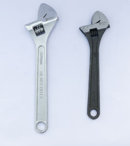 ประแจปรับระดับอุตสาหกรรมเรเวคก้า สแตนเลสสตีล OEM ADJ0612 รับประกัน 3 ปี พร้อมกระเป๋าหุ้มกันกระแทก ด้ามจับถนัดมือ ผลิตที่ปัญจาบ - Product Image 2