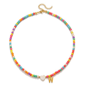 Collares iniciales estéticos Collar gargantilla con cuentas de corazón de amor colorido Collar de letras Y2K de acero inoxidable para <span class=keywords><strong>mi</strong></span> hija - Product Image 3