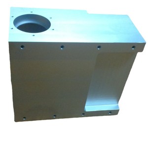 Pièces en alliage d'aluminium usinées avec précision par CNC pour applications personnalisées - Product Image 2