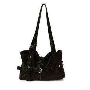 Sac à bandoulière tendance pour femme en PU. Conçu par un designer de luxe. Convient à un usage quotidien.9031 - Product Image 3